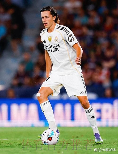 阿斯:施密特完美契合皇马的中场引援要求 阿斯:施密特完美契合皇马的中场引援要求